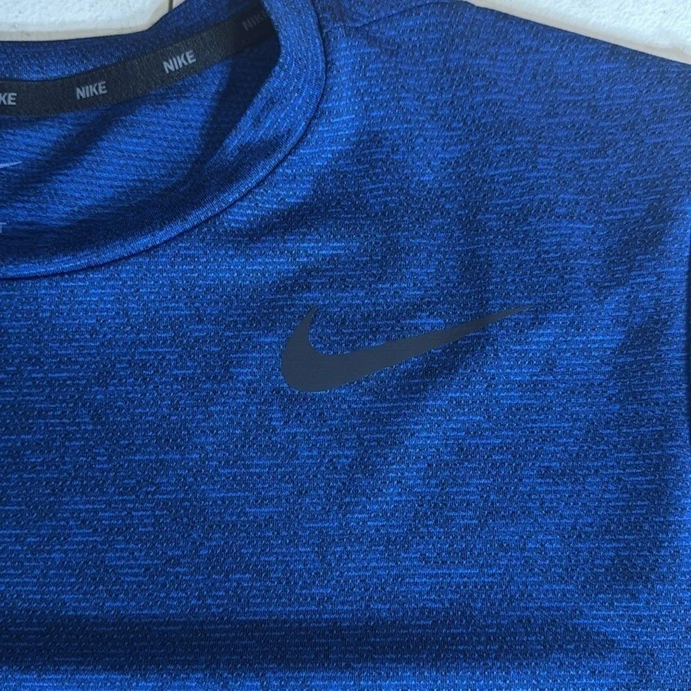 Nike Dri-Fit T-Shirts‎ men's S